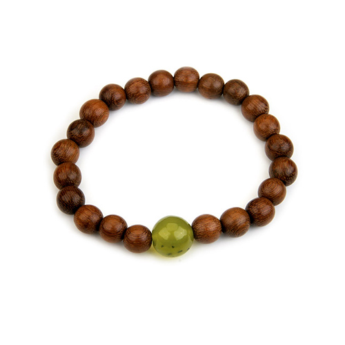wood bracelet in teak with olive jade bead